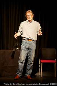 Iain Banks during a 2010 appearance at the Luton Library. Photograph © 2010 by Ben Hodson via Iain-Banks.net. 