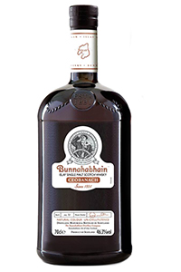 Bunnahabhain Ceòbanach Islay Single Malt. Image courtesy Bunnahabhain/Burn Stewart Distillers.