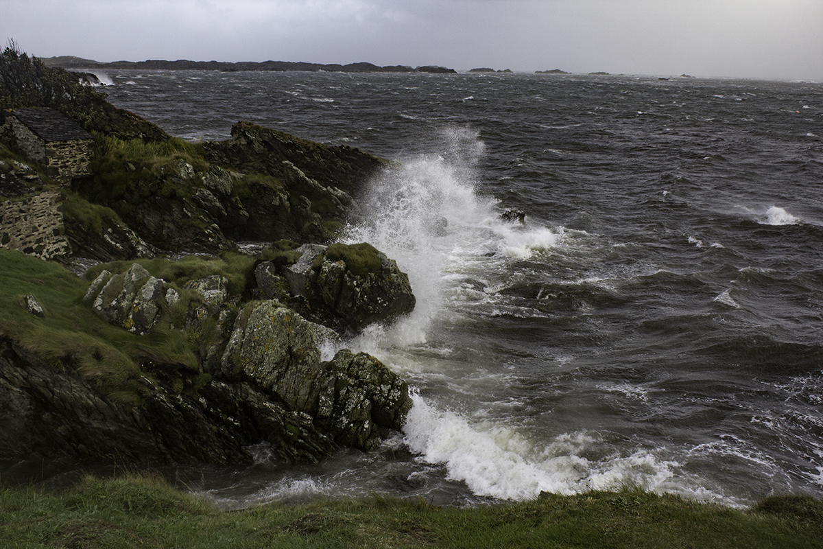 Waves pound the coast of Scotland's Isle of Islay near Ardbeg Distillery. File photo ©2018, Mark Gillespie/CaskStrength Media.