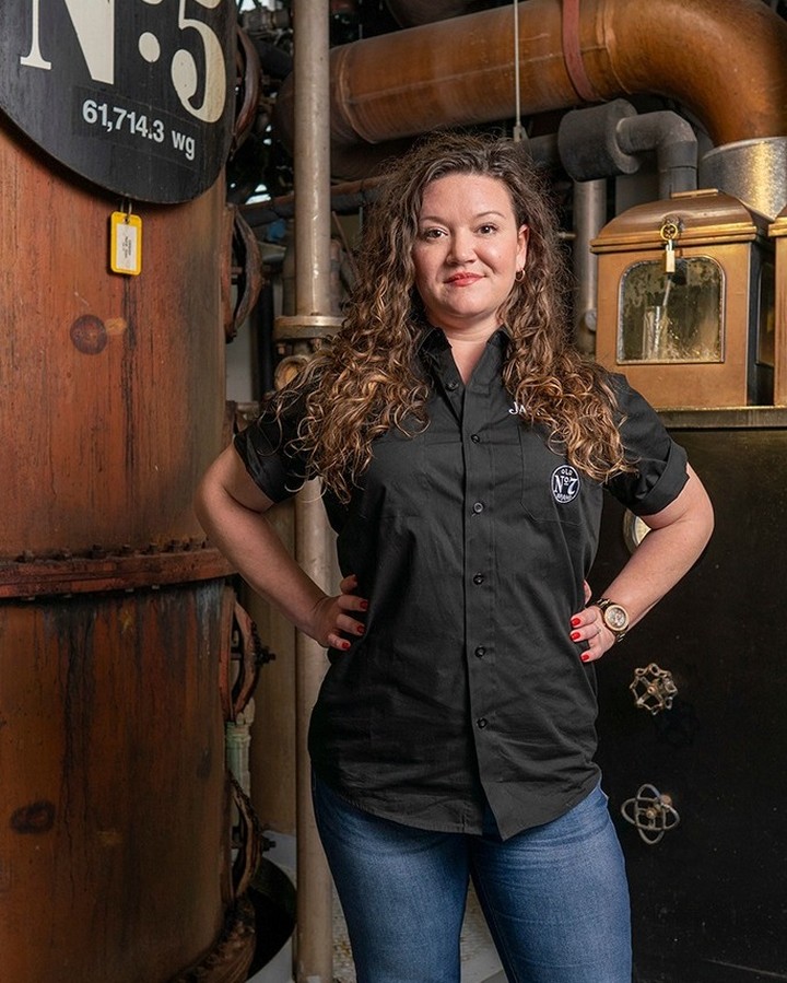 Just dropped this week's WhiskyCast featuring an interview with Jack Daniel's Assistant Distiller Lexie Phillips, details on the Glenfarclas visitors center break-in, and much more...

https://whiskycast.com/lexie-phillips-leads-by-example-at-jack-daniels-episode-949-may-15-2022/