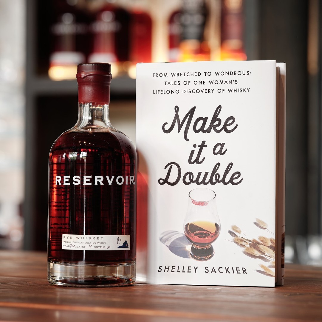 This week's WhiskyCast features author @ShelleySackier. Her new book "Make It a Double" is one of the few whisky books that's made me laugh out loud while reading...it combines great humor with solid whisky knowledge! (Photo courtesy Pegasus Books.)

https://whiskycast.com/make-it-a-double-with-author-shelley-sackier-episode-960-july-10-2022/