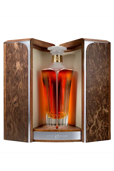 Midleton Very Rare Silent Distillery Series Chapter 6. Image courtesy Irish Distillers.